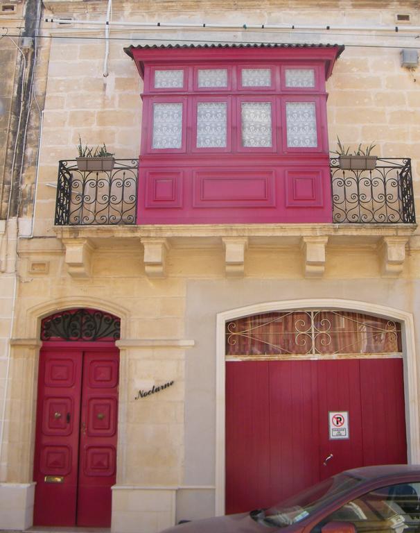 Apartamento Nocturne Family House Paola Exterior foto
