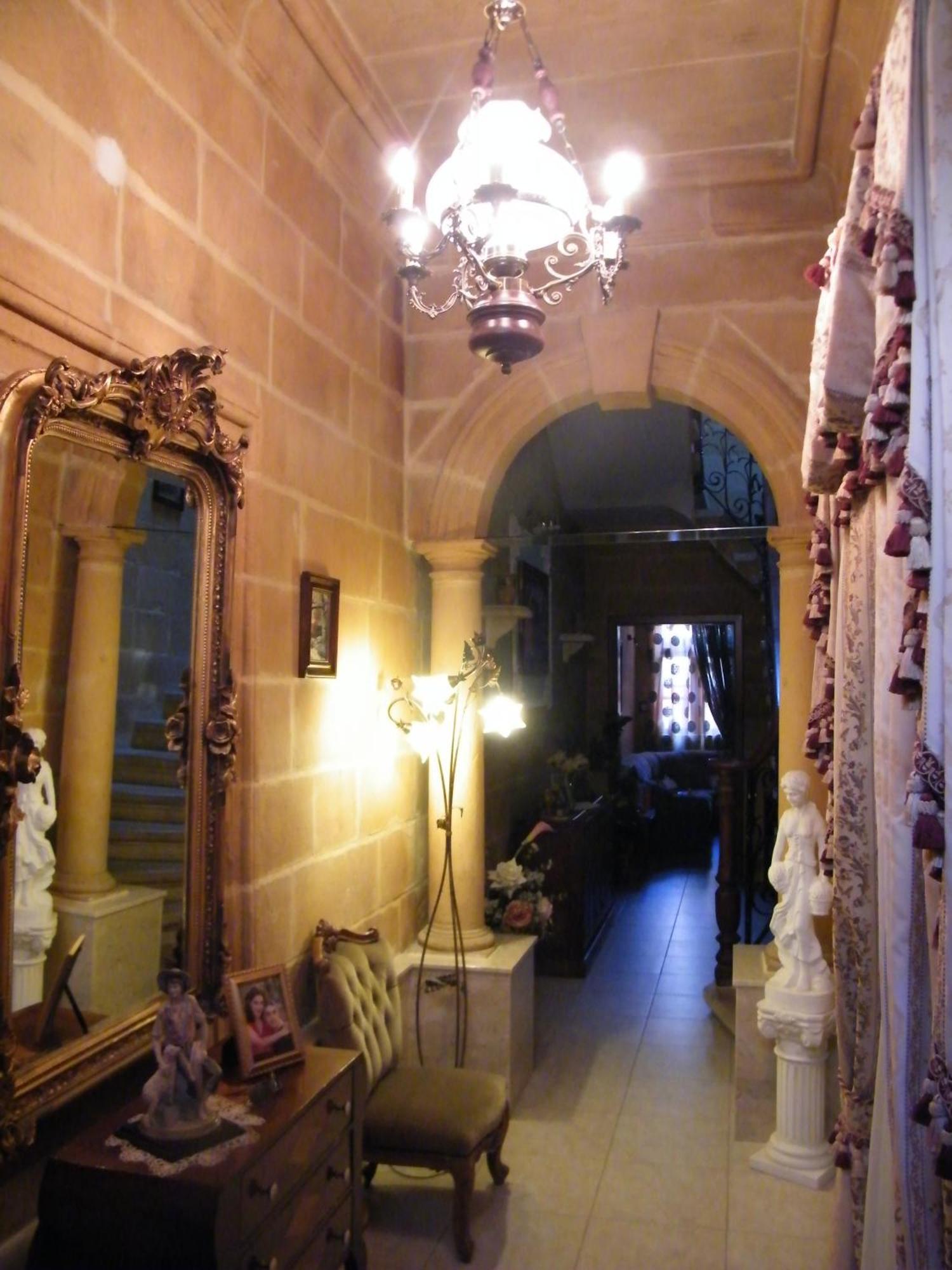 Apartamento Nocturne Family House Paola Exterior foto